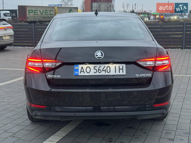 Черный Шкода Суперб, объемом двигателя 2 л и пробегом 246 тыс. км за 18500 $, фото 8 на Automoto.ua