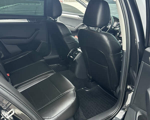 Черный Шкода Суперб, объемом двигателя 1.6 л и пробегом 229 тыс. км за 13999 $, фото 23 на Automoto.ua