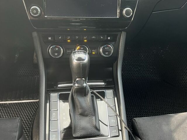 Шкода Суперб 2016 у Львові на Automoto.ua Чорний Шкода Суперб, об'ємом двигуна 2 л та пробігом 280 тис. км за 17500 $, фото 3 на Automoto.ua