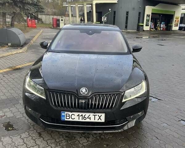 Шкода Суперб 2016 у Львові на Automoto.ua Чорний Шкода Суперб, об'ємом двигуна 2 л та пробігом 280 тис. км за 17500 $, фото 15 на Automoto.ua