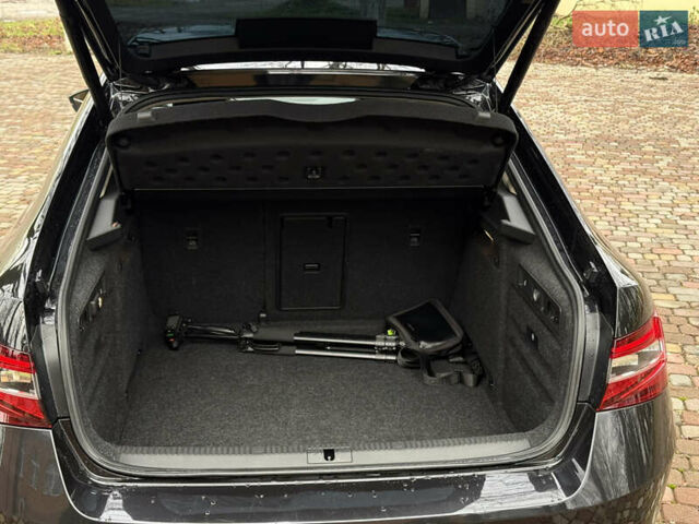 Черный Шкода Суперб, объемом двигателя 2 л и пробегом 284 тыс. км за 17500 $, фото 18 на Automoto.ua