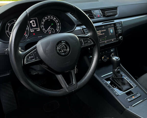 Черный Шкода Суперб, объемом двигателя 1.6 л и пробегом 198 тыс. км за 15990 $, фото 6 на Automoto.ua