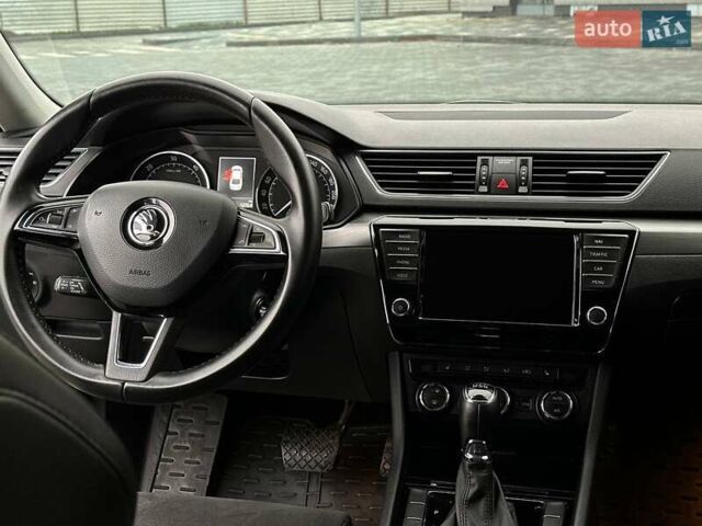 Чорний Шкода Суперб, об'ємом двигуна 1.97 л та пробігом 258 тис. км за 15950 $, фото 11 на Automoto.ua