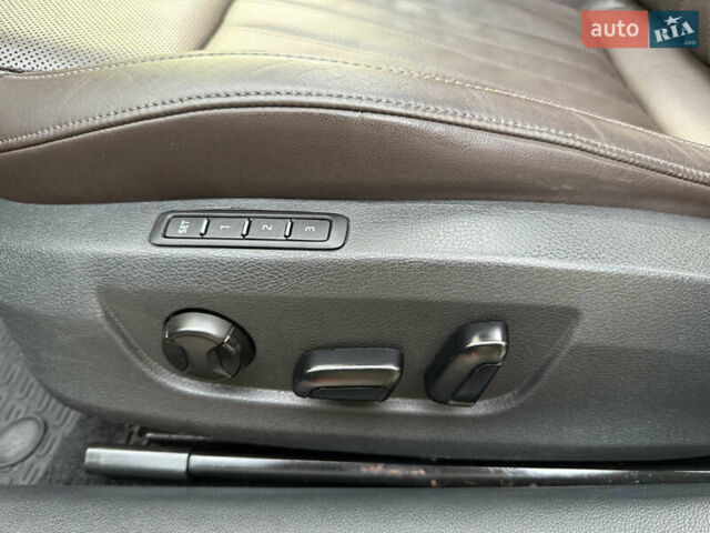 Чорний Шкода Суперб, об'ємом двигуна 2 л та пробігом 208 тис. км за 18399 $, фото 48 на Automoto.ua