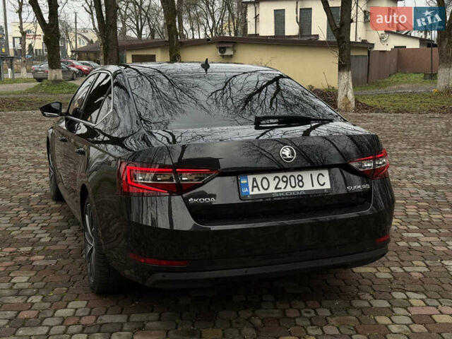 Черный Шкода Суперб, объемом двигателя 2 л и пробегом 284 тыс. км за 17500 $, фото 15 на Automoto.ua