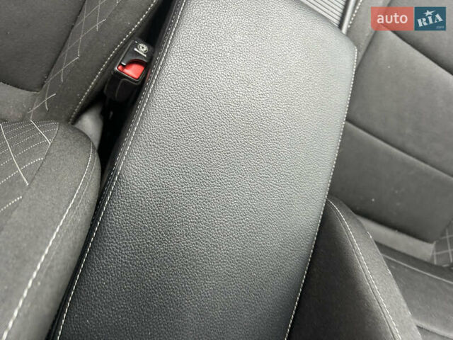 Чорний Шкода Суперб, об'ємом двигуна 1.6 л та пробігом 202 тис. км за 14300 $, фото 9 на Automoto.ua