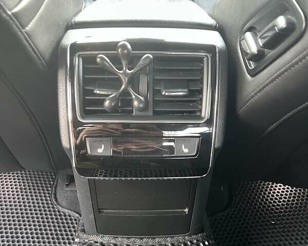 Шкода Суперб 2016 у Львові на Automoto.ua Чорний Шкода Суперб, об'ємом двигуна 2 л та пробігом 280 тис. км за 17500 $, фото 9 на Automoto.ua