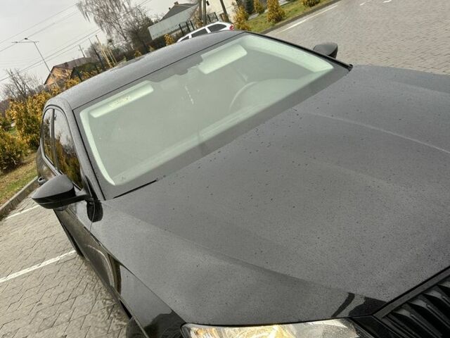 Черный Шкода Суперб, объемом двигателя 1.6 л и пробегом 202 тыс. км за 15200 $, фото 1 на Automoto.ua