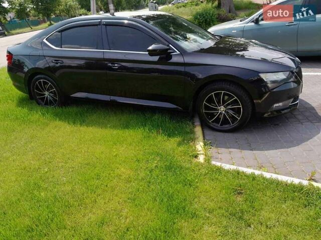 Черный Шкода Суперб, объемом двигателя 1.97 л и пробегом 238 тыс. км за 18000 $, фото 8 на Automoto.ua