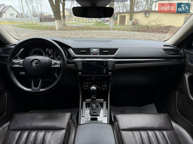 Черный Шкода Суперб, объемом двигателя 2 л и пробегом 284 тыс. км за 17500 $, фото 24 на Automoto.ua