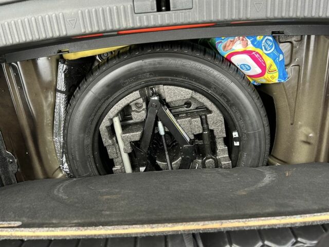 Черный Шкода Суперб, объемом двигателя 1.6 л и пробегом 202 тыс. км за 15200 $, фото 7 на Automoto.ua