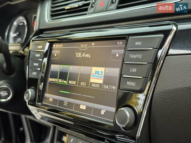 Чорний Шкода Суперб, об'ємом двигуна 2 л та пробігом 208 тис. км за 18399 $, фото 31 на Automoto.ua