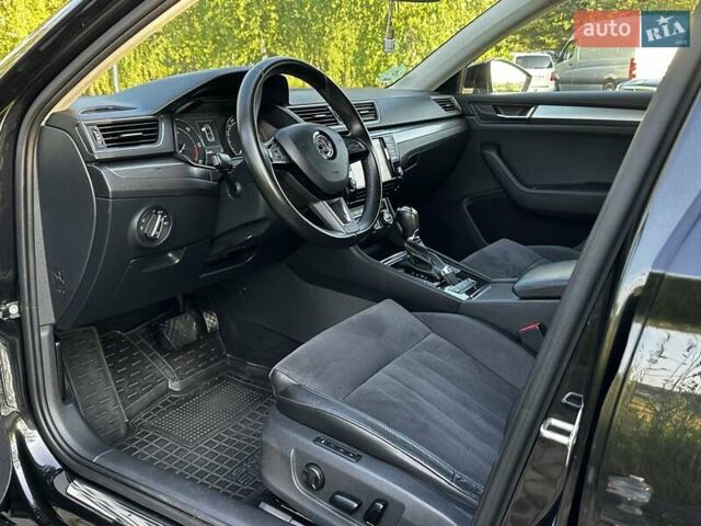 Черный Шкода Суперб, объемом двигателя 2 л и пробегом 242 тыс. км за 17999 $, фото 102 на Automoto.ua