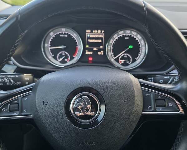 Черный Шкода Суперб, объемом двигателя 1.97 л и пробегом 245 тыс. км за 20000 $, фото 23 на Automoto.ua