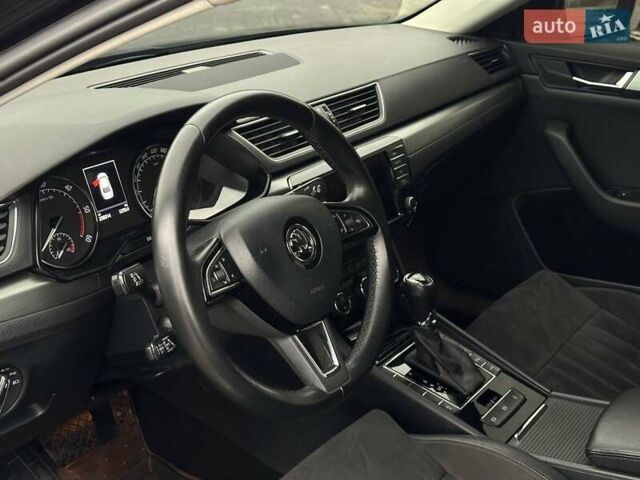 Чорний Шкода Суперб, об'ємом двигуна 1.97 л та пробігом 258 тис. км за 15950 $, фото 12 на Automoto.ua
