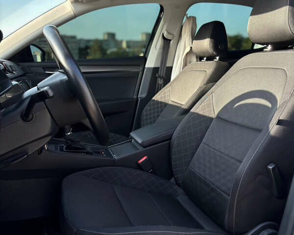 Черный Шкода Суперб, объемом двигателя 1.6 л и пробегом 198 тыс. км за 15990 $, фото 4 на Automoto.ua