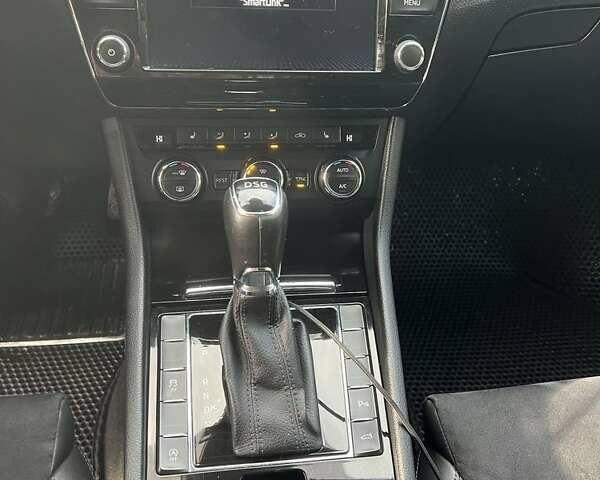 Шкода Суперб 2016 у Львові на Automoto.ua Чорний Шкода Суперб, об'ємом двигуна 2 л та пробігом 280 тис. км за 17500 $, фото 2 на Automoto.ua