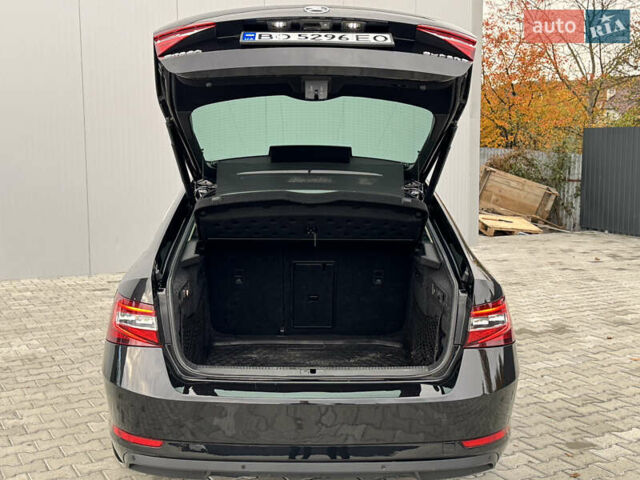 Шкода Суперб 2016 у Мукачеве на Automoto.ua Чорний Шкода Суперб, об'ємом двигуна 2 л та пробігом 240 тис. км за 18900 $, фото 13 на Automoto.ua