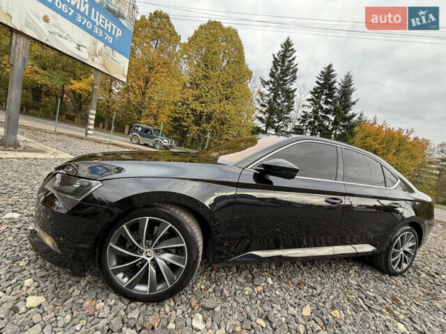 Чорний Шкода Суперб, об'ємом двигуна 2 л та пробігом 208 тис. км за 18399 $, фото 3 на Automoto.ua