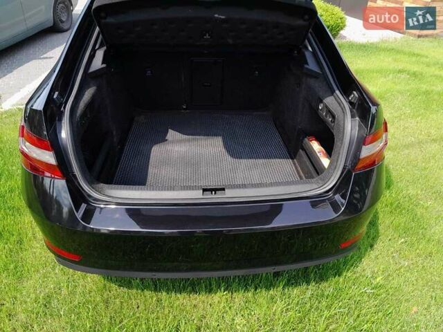 Черный Шкода Суперб, объемом двигателя 1.97 л и пробегом 238 тыс. км за 18000 $, фото 9 на Automoto.ua