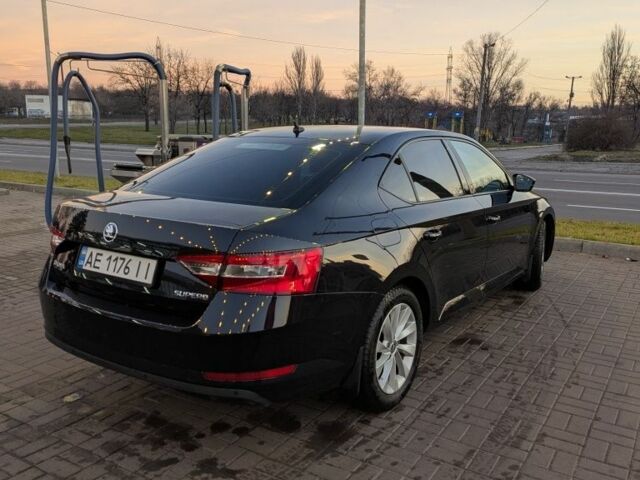 Черный Шкода Суперб, объемом двигателя 1.6 л и пробегом 244 тыс. км за 12500 $, фото 2 на Automoto.ua