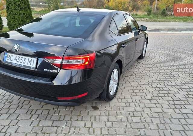 Черный Шкода Суперб, объемом двигателя 1.6 л и пробегом 200 тыс. км за 15999 $, фото 15 на Automoto.ua