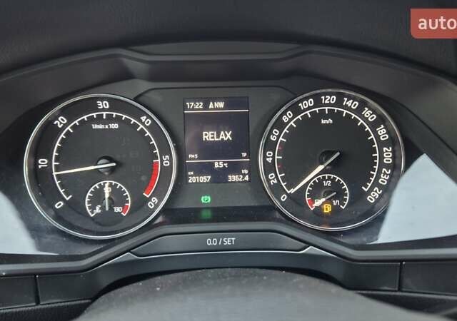 Черный Шкода Суперб, объемом двигателя 1.6 л и пробегом 200 тыс. км за 15999 $, фото 43 на Automoto.ua