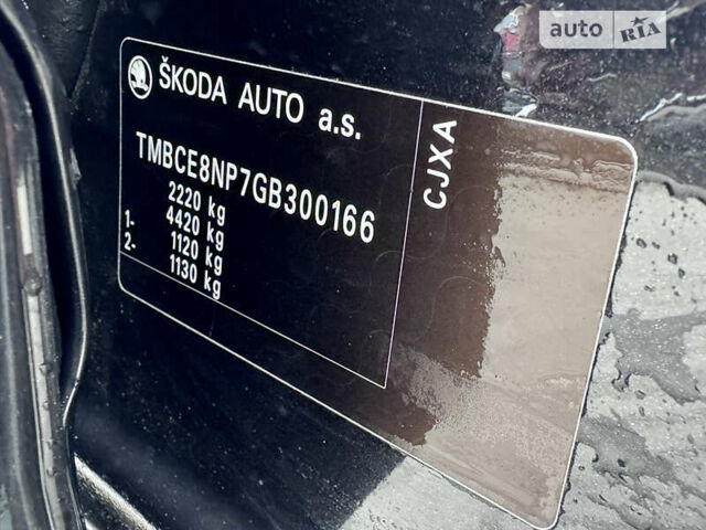 Чорний Шкода Суперб, об'ємом двигуна 2 л та пробігом 220 тис. км за 15500 $, фото 29 на Automoto.ua