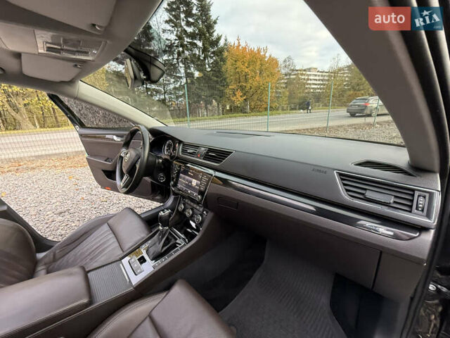 Чорний Шкода Суперб, об'ємом двигуна 2 л та пробігом 208 тис. км за 18399 $, фото 27 на Automoto.ua