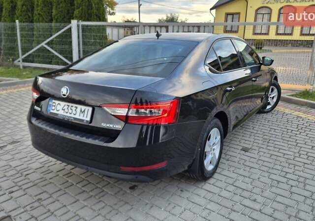 Черный Шкода Суперб, объемом двигателя 1.6 л и пробегом 200 тыс. км за 15999 $, фото 76 на Automoto.ua
