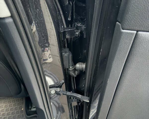 Черный Шкода Суперб, объемом двигателя 2 л и пробегом 178 тыс. км за 24900 $, фото 131 на Automoto.ua