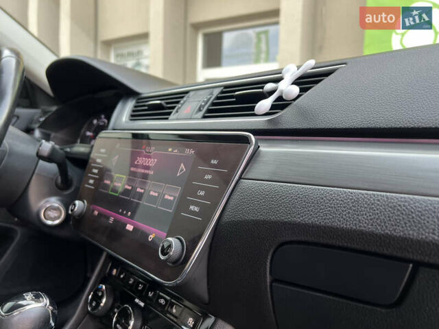 Чорний Шкода Суперб, об'ємом двигуна 2 л та пробігом 319 тис. км за 18500 $, фото 28 на Automoto.ua