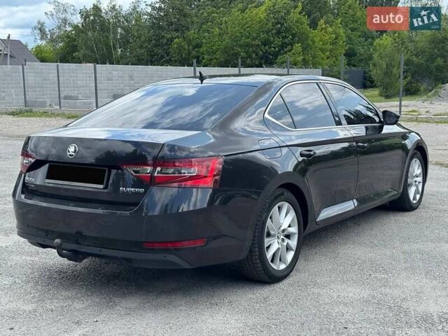 Черный Шкода Суперб, объемом двигателя 2 л и пробегом 281 тыс. км за 15500 $, фото 10 на Automoto.ua