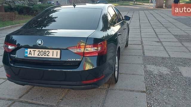 Шкода Суперб 2017 в Калуше на Automoto.ua Черный Шкода Суперб, объемом двигателя 1.97 л и пробегом 225 тыс. км за 15500 $, фото 7 на Automoto.ua
