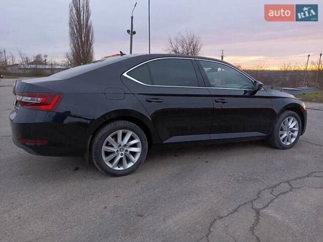 Черный Шкода Суперб, объемом двигателя 1.8 л и пробегом 131 тыс. км за 17300 $, фото 2 на Automoto.ua