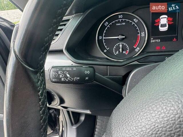 Черный Шкода Суперб, объемом двигателя 2 л и пробегом 281 тыс. км за 15500 $, фото 25 на Automoto.ua