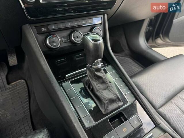 Черный Шкода Суперб, объемом двигателя 2 л и пробегом 281 тыс. км за 15500 $, фото 38 на Automoto.ua