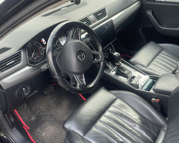 Шкода Суперб 2017 у Житомирі на Automoto.ua Чорний Шкода Суперб, об'ємом двигуна 1.97 л та пробігом 340 тис. км за 16800 $, фото 21 на Automoto.ua