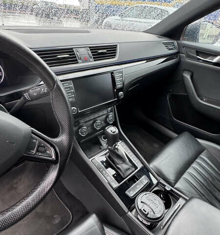 Чорний Шкода Суперб, об'ємом двигуна 1.97 л та пробігом 262 тис. км за 22800 $, фото 3 на Automoto.ua
