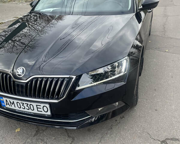 Шкода Суперб 2017 у Житомирі на Automoto.ua Чорний Шкода Суперб, об'ємом двигуна 1.97 л та пробігом 340 тис. км за 16800 $, фото 3 на Automoto.ua