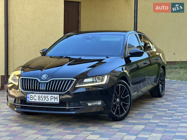 Чорний Шкода Суперб, об'ємом двигуна 2 л та пробігом 319 тис. км за 18500 $, фото 2 на Automoto.ua