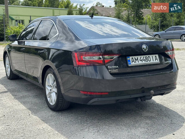 Чорний Шкода Суперб, об'ємом двигуна 2 л та пробігом 247 тис. км за 16999 $, фото 7 на Automoto.ua