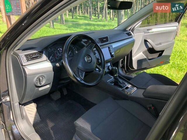 Черный Шкода Суперб, объемом двигателя 1.8 л и пробегом 220 тыс. км за 15499 $, фото 32 на Automoto.ua