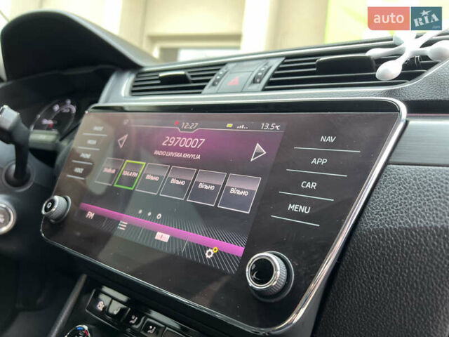 Чорний Шкода Суперб, об'ємом двигуна 2 л та пробігом 319 тис. км за 18500 $, фото 30 на Automoto.ua