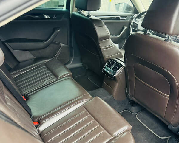 Черный Шкода Суперб, объемом двигателя 2 л и пробегом 270 тыс. км за 18500 $, фото 21 на Automoto.ua