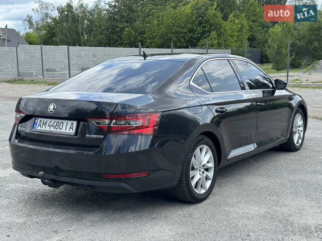 Чорний Шкода Суперб, об'ємом двигуна 2 л та пробігом 247 тис. км за 16999 $, фото 11 на Automoto.ua