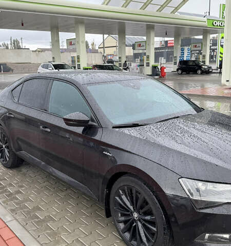 Чорний Шкода Суперб, об'ємом двигуна 1.97 л та пробігом 262 тис. км за 22800 $, фото 10 на Automoto.ua