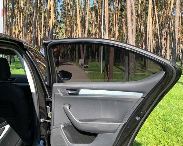 Черный Шкода Суперб, объемом двигателя 1.8 л и пробегом 220 тыс. км за 15499 $, фото 37 на Automoto.ua