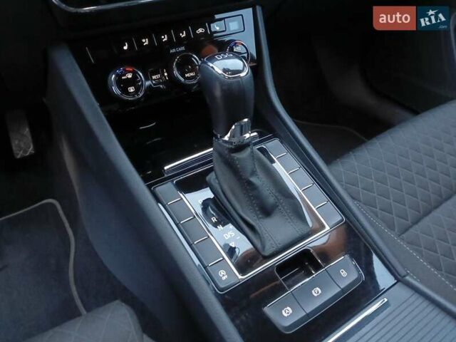 Черный Шкода Суперб, объемом двигателя 1.8 л и пробегом 131 тыс. км за 17300 $, фото 19 на Automoto.ua