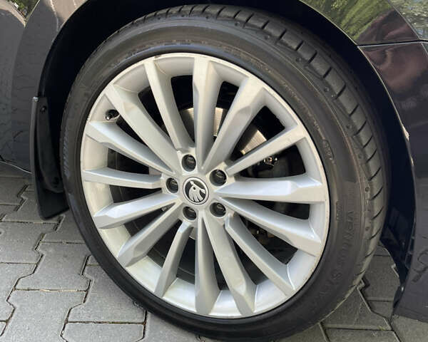 Чорний Шкода Суперб, об'ємом двигуна 1.97 л та пробігом 177 тис. км за 21900 $, фото 15 на Automoto.ua